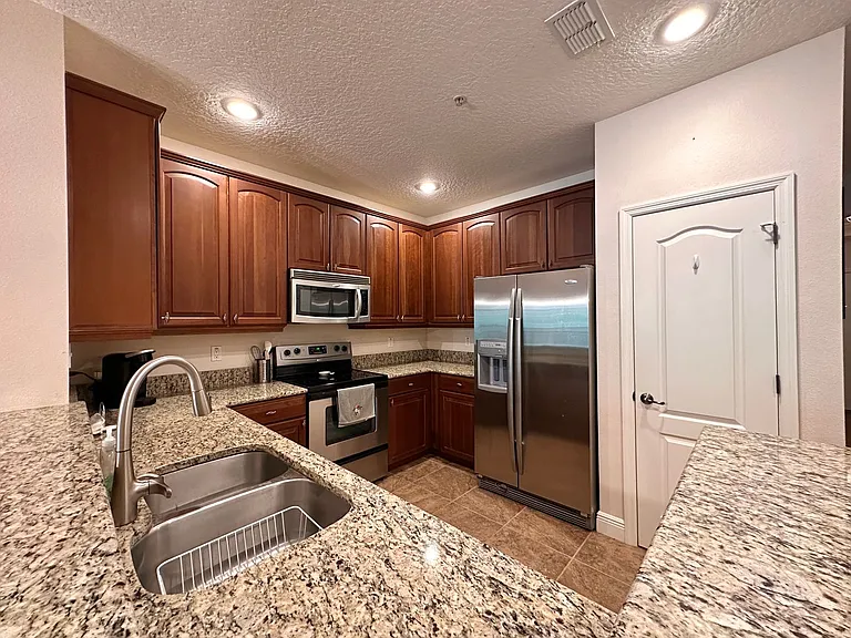 45 Riverview Bnd S #1935 — Photo 7