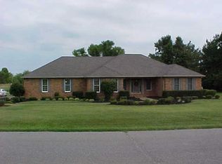 2793 Country Club Dr, Madisonville, KY 42431