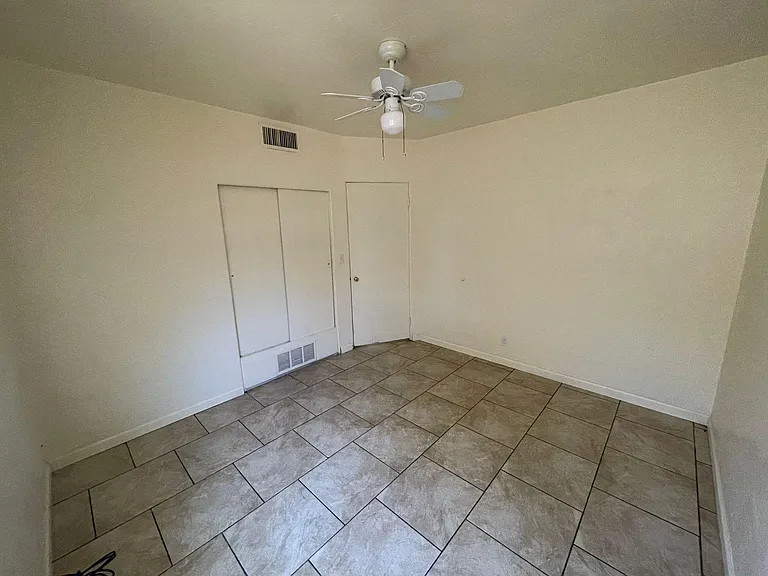 868 S Park Ave — Photo 8