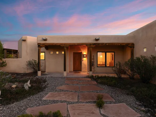 52 Camino De La Questa Del Aire, Placitas, NM 87043