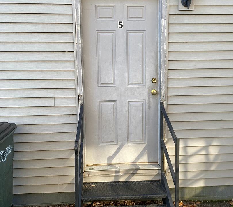 1st image of 422-426 W Jackson St #5