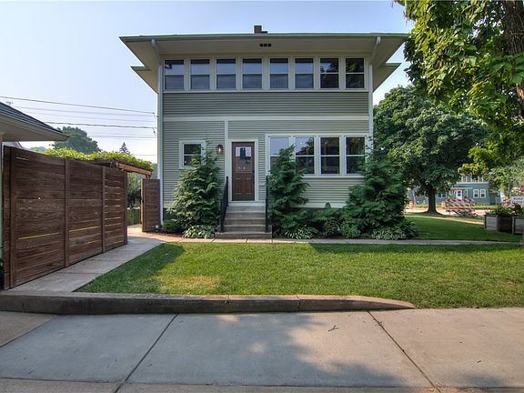 3rd image of 1704 Birch Street