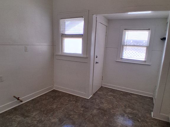 3rd image of 707 Baylor St #A