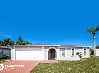 9847 Woodstock Ln, Port Richey, FL 34668