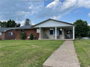1009 Sunset Ter, Milton, WV 25541