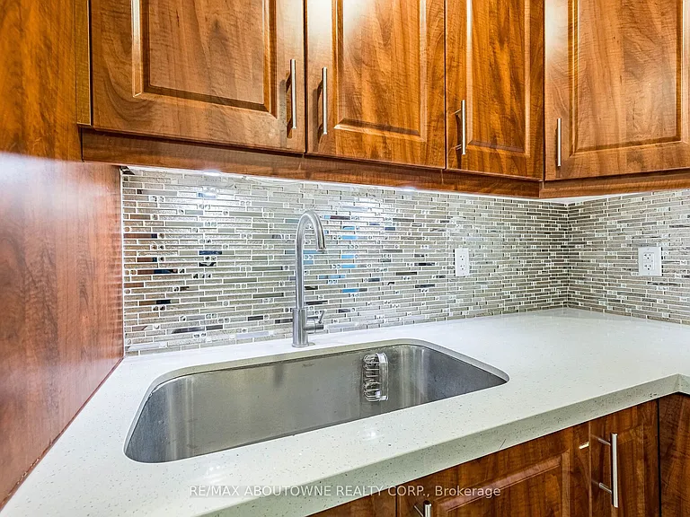 22 Ryan St #BASEMENT — Photo 10
