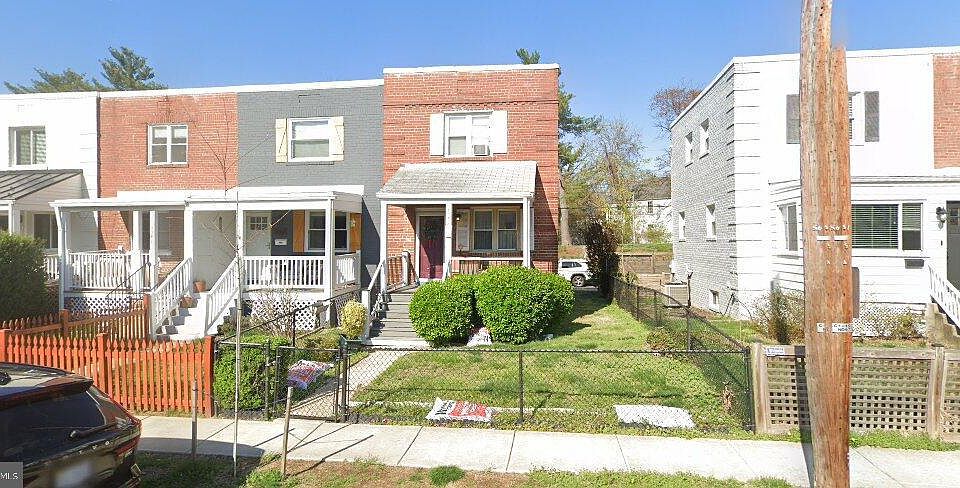 1st image of 3039 Manning St