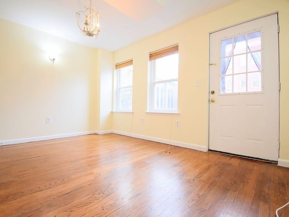 2nd image of 115 Sullivan St #2C