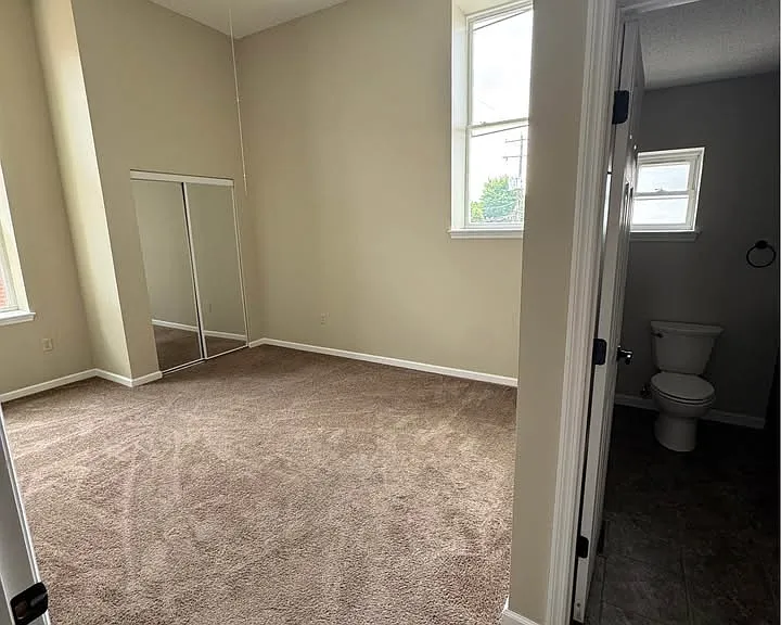 115 N Market St #2A — Photo 10