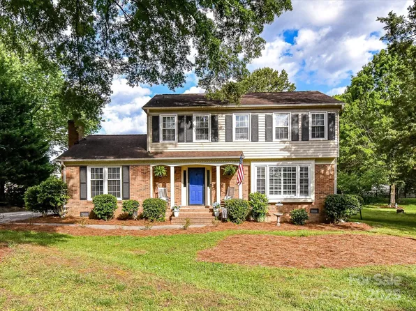 2315 Lawton Bluff Rd, Charlotte, NC 28226