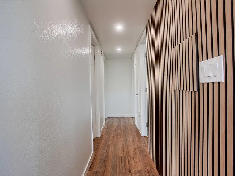 3977 Ingraham St #B — Photo 17