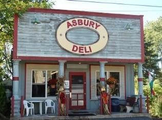 432 Old Main St, Asbury, NJ 08802