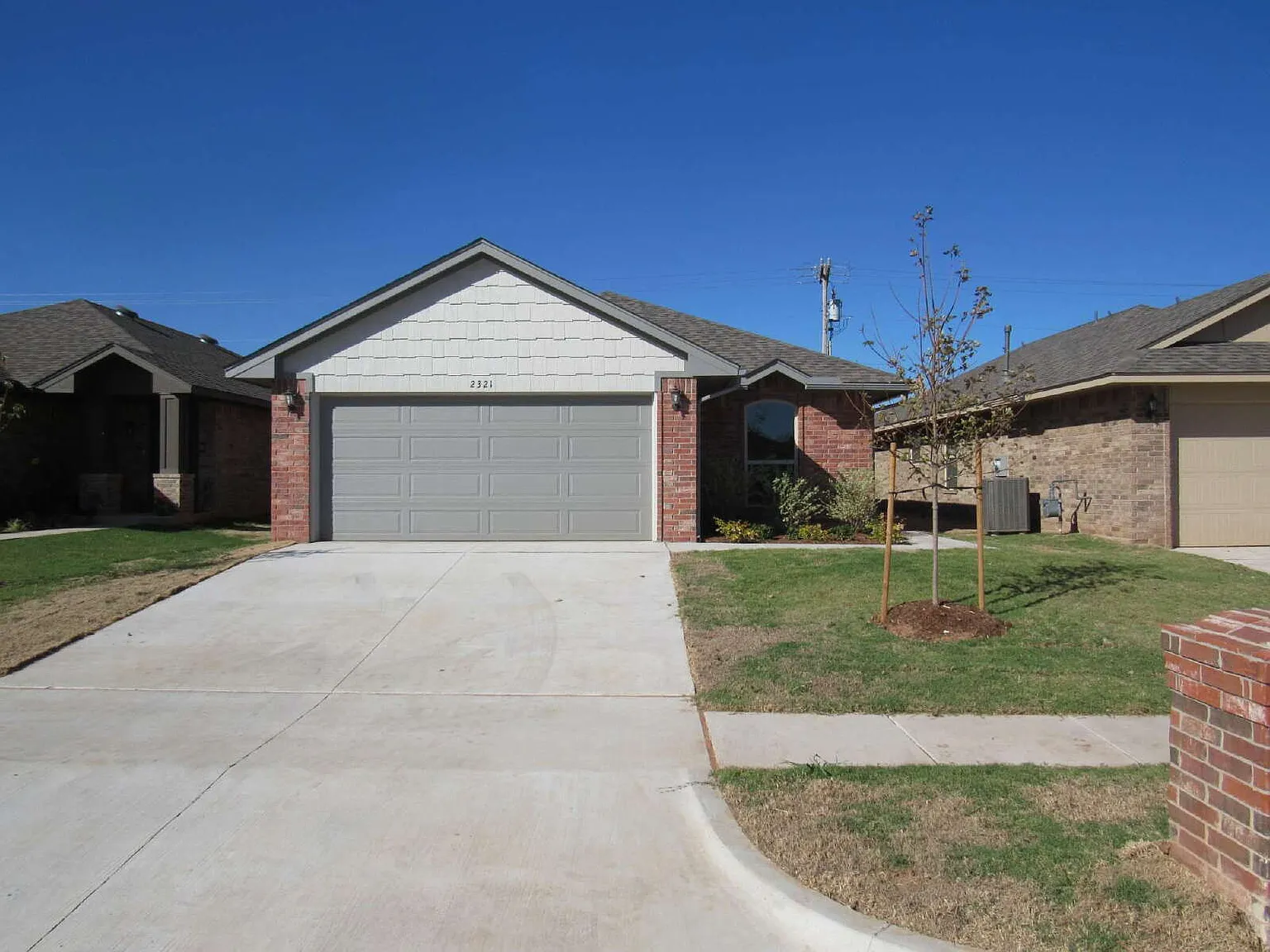 3 bed, 2.0 bath, 1319 sqft, $1,545 — Photo 1
