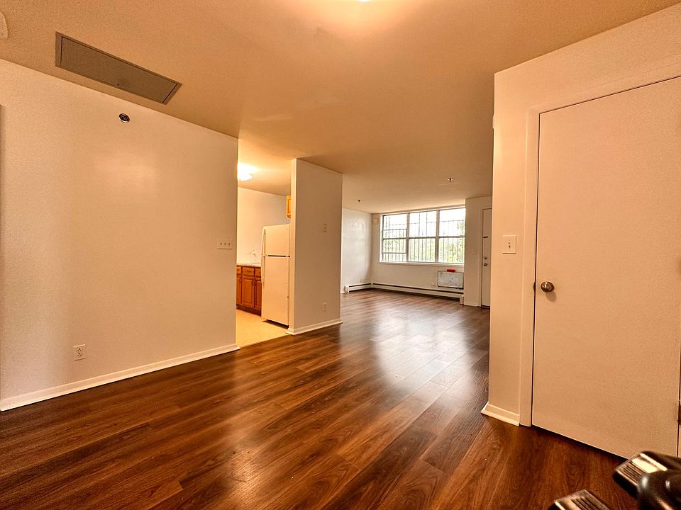 650 Schroeders Ave Brooklyn, NY, 11239 - Apartments for Rent | Zillow