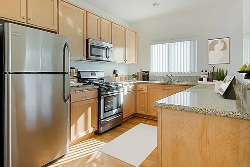 Grand View Towers Photo 1