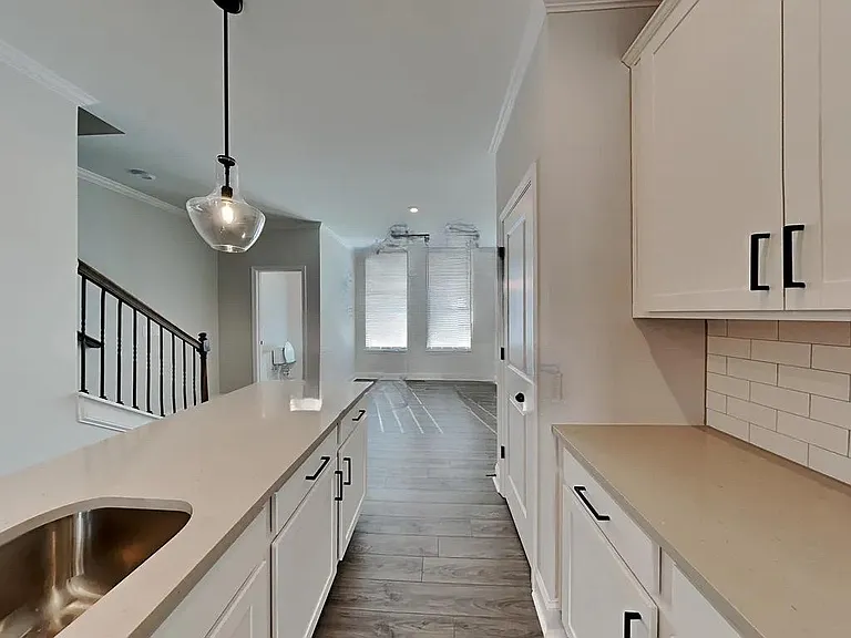 2643 Creekside Dr — Photo 12