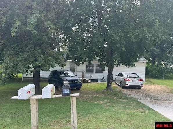 724 Gentry St, Mountain Home, AR 72653