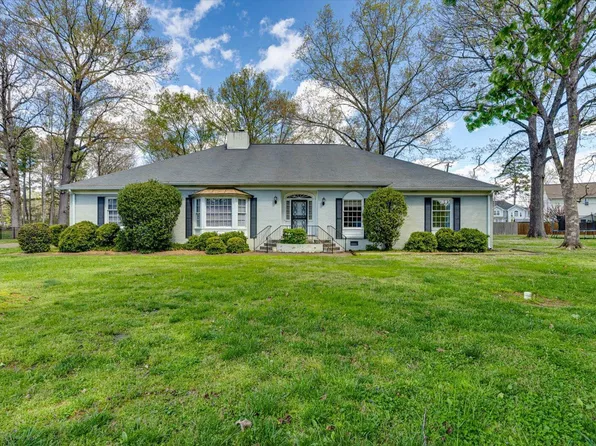313 Masters Rd, Hixson, TN 37343