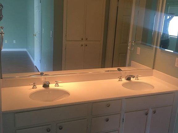 5th image of 2422 Diane Marie Way