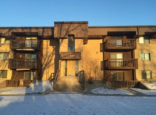 1500 Rock Run Dr #1B, Crest Hill, IL 60403