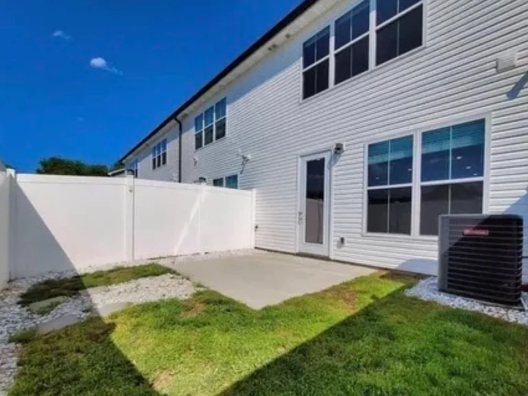 435 Harper Village Way #435 — Photo 4