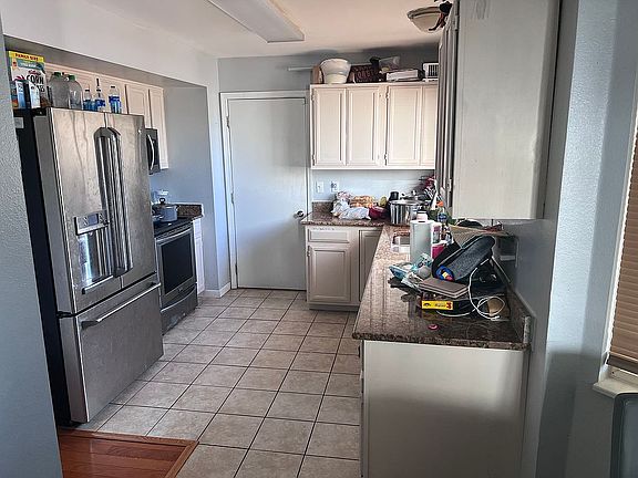 2nd image of 770 Pennington Dr