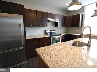 2107 Spruce St APT 3F, Philadelphia, PA 19103