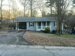 285 Amanda Ct, Stockbridge, GA 30281