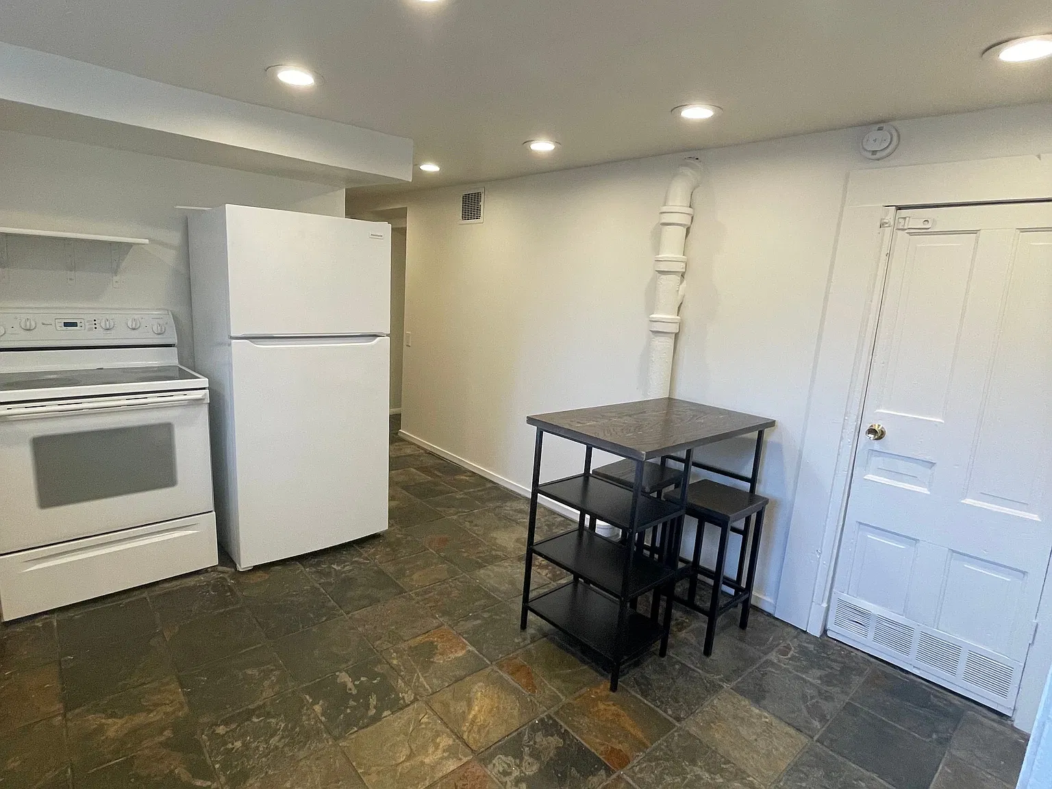 22-38 D St — Photo 3
