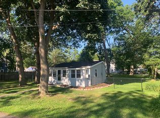 803 Inlet Shore Dr, Delavan, WI 53115