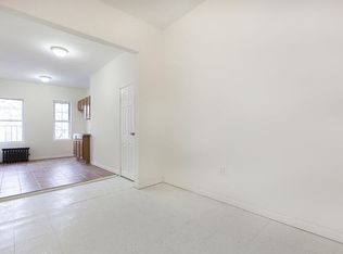 15 Locust St APT 2R, Brooklyn, NY 11206