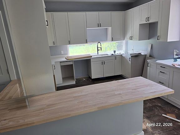 3rd image of 2181 Harding St