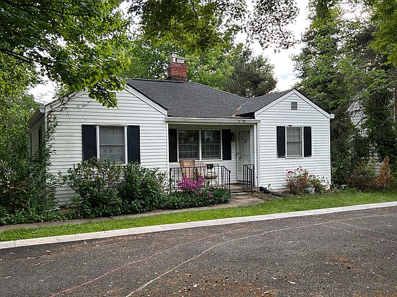 2nd image of 7725 Virginia Ln