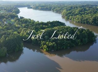 914 Bluff Dr, Lebanon, TN 37087