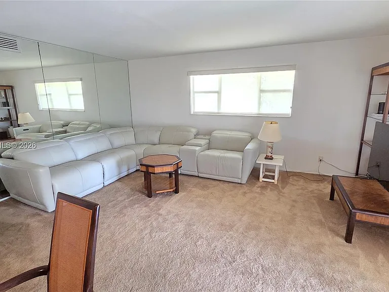 300 Layne Blvd #301 — Photo 6
