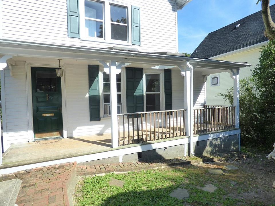 Central Greenwich Single Family Home