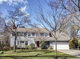 622 The Pkwy, Mamaroneck, NY 10543