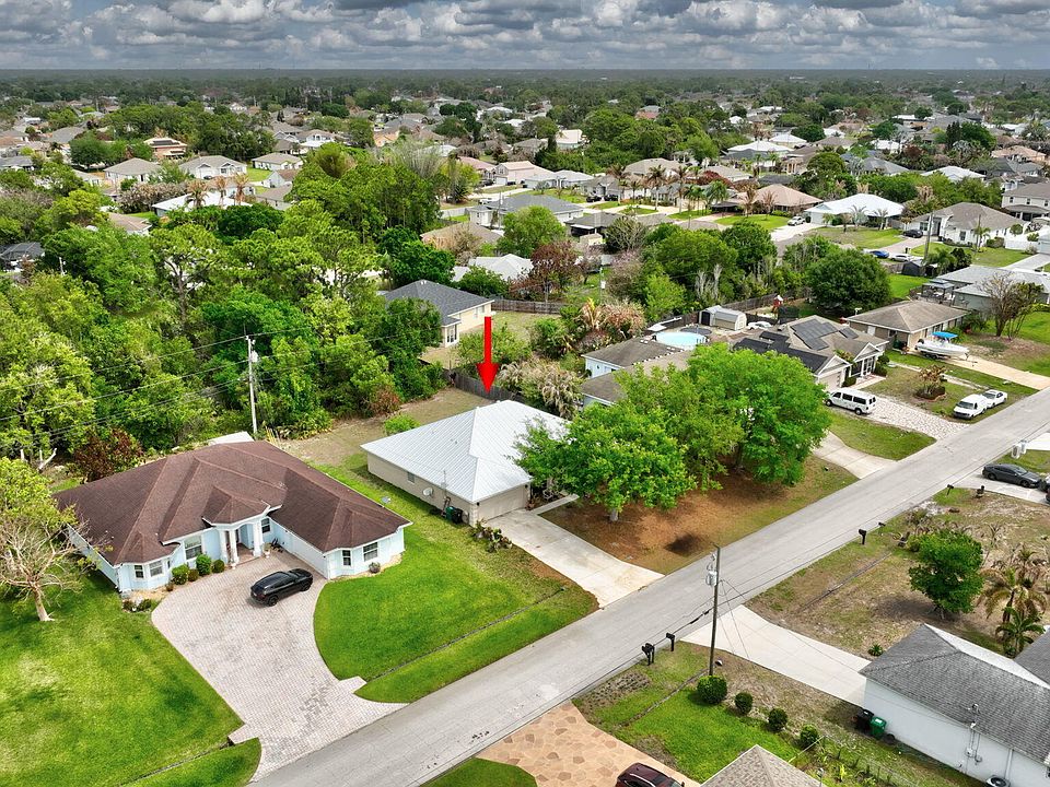 1st image of 1525 SW Falmouth Avenue