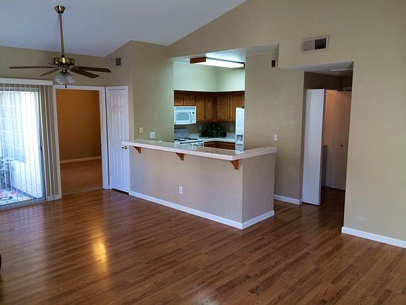3rd image of 312 Beachcomber Dr E