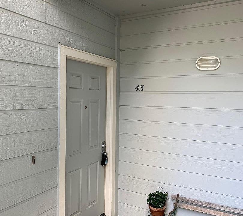 1st image of 2605 Willowbrook Ln Unit 43