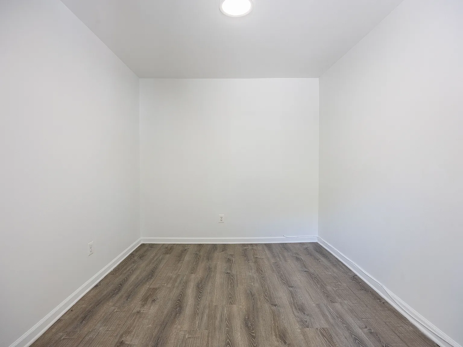3 bed, 1.5 bath, 1100 sqft, $1,650 — Photo 4