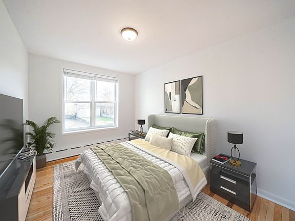 4th image of 20-39 47th St #1