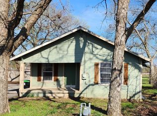 104 Sycamore St, Aubrey, TX 76227