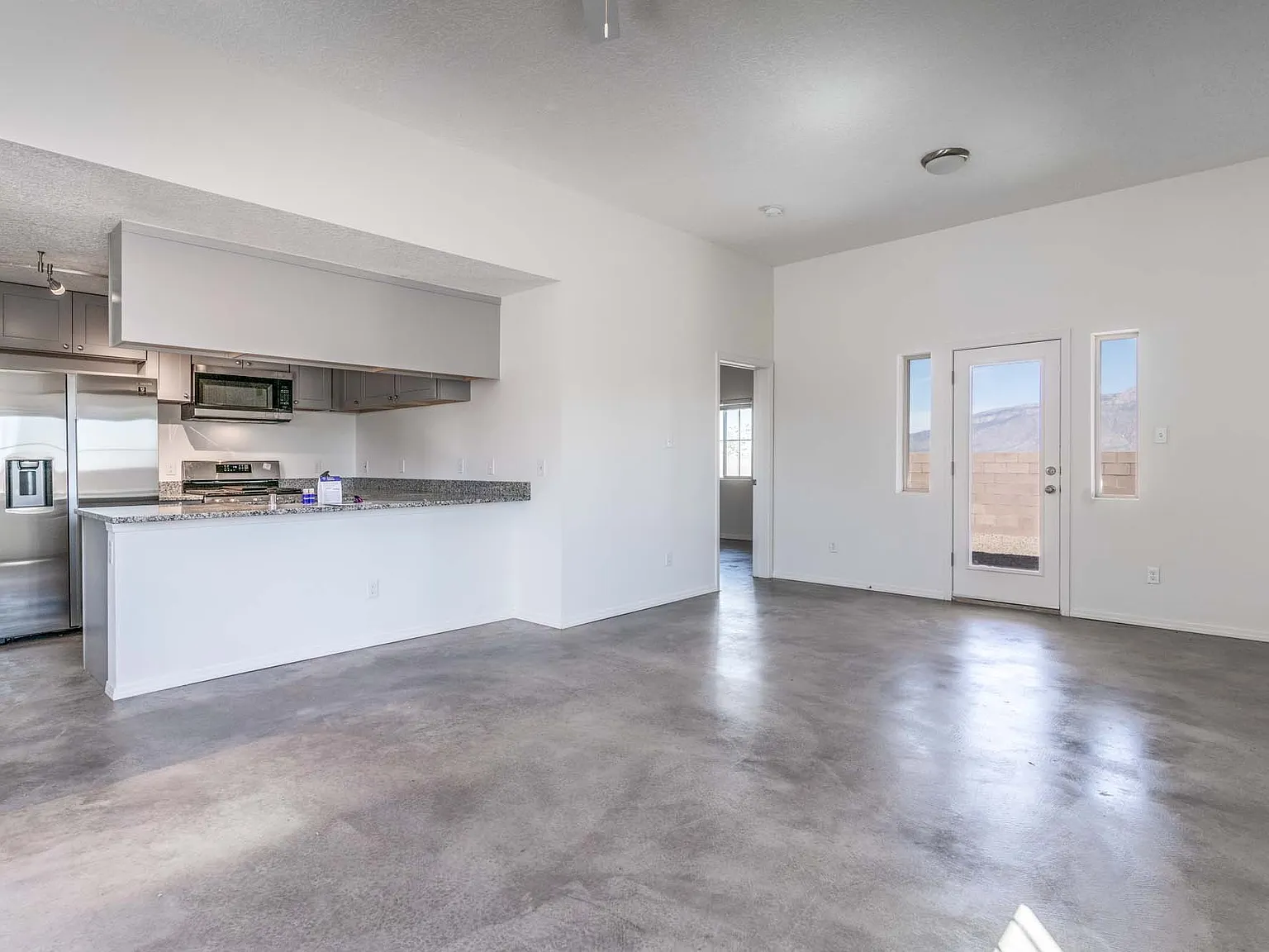 1517 Meadowlark Ln SE - NEW Top End Town Homes in Rio Rancho — Photo 1