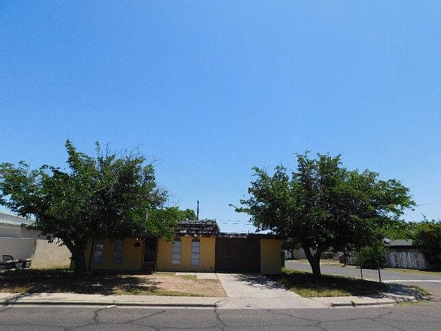 1st image of 1700 La Casa Dr