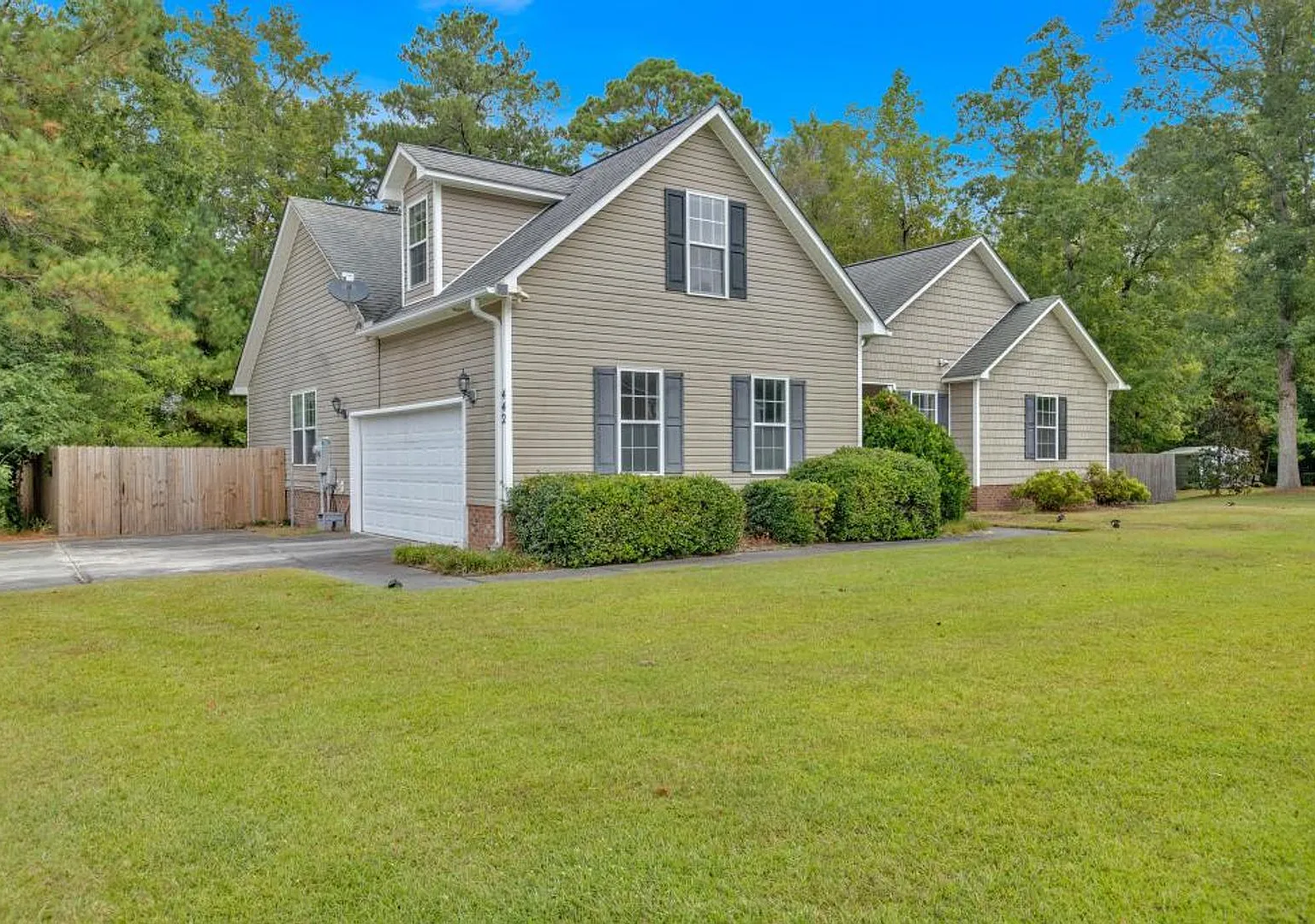 Beautiful home in a great neighborhood! — Photo 2