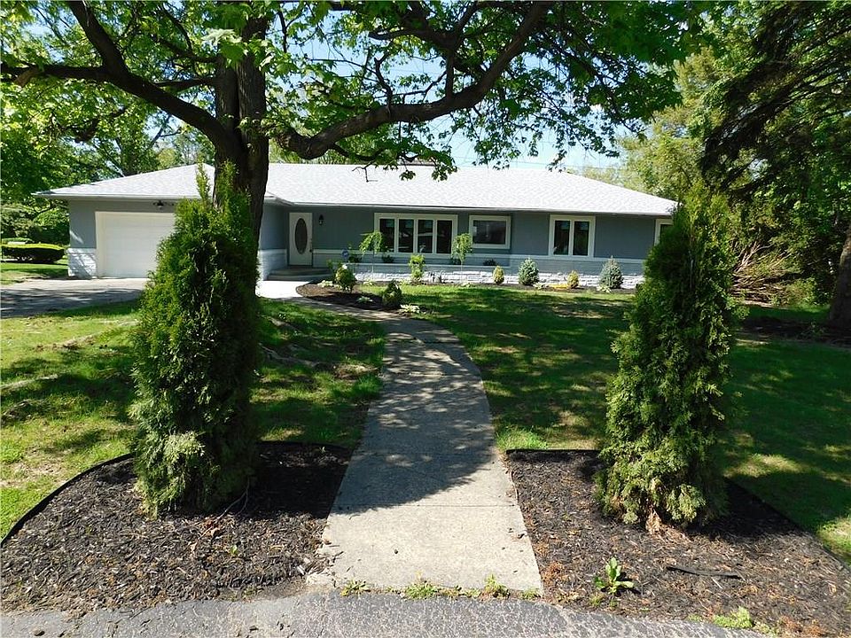 1st image of 4810 E Devon Dr
