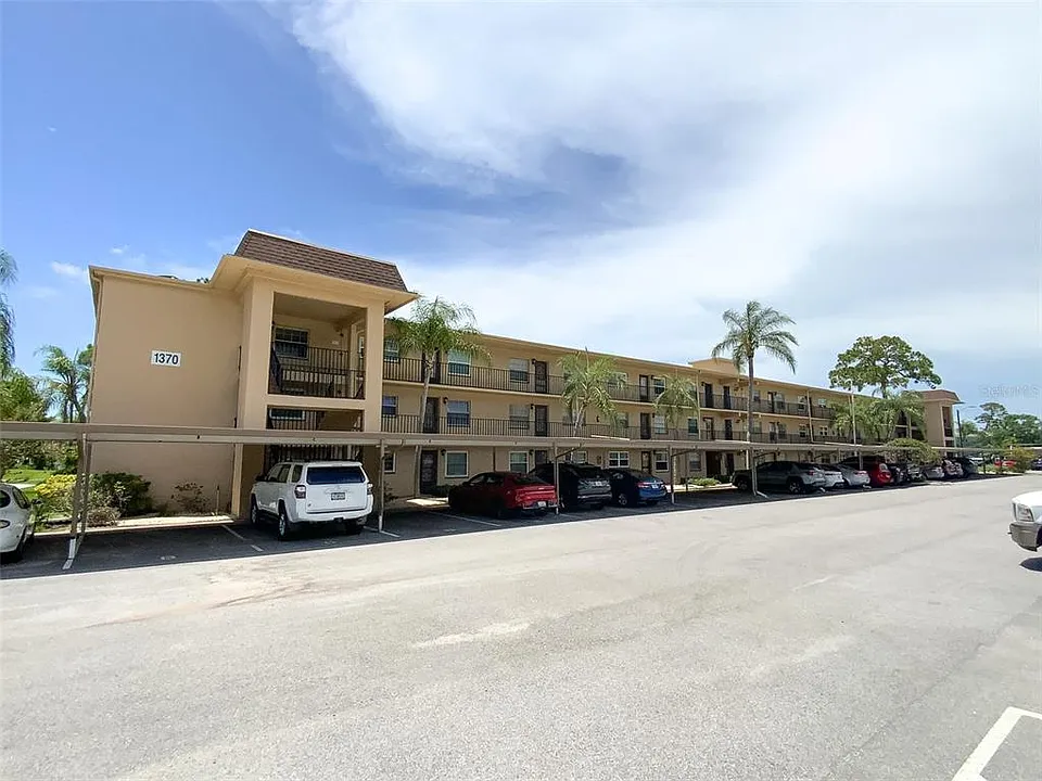 1370 Heather Ridge Blvd #204