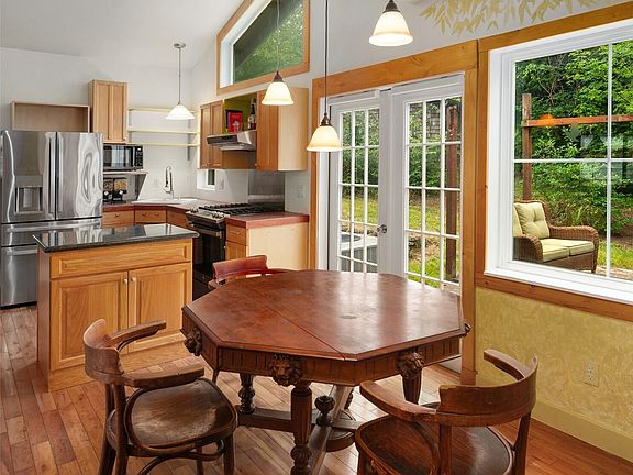 4th image of 10133 SW 204th Avenue