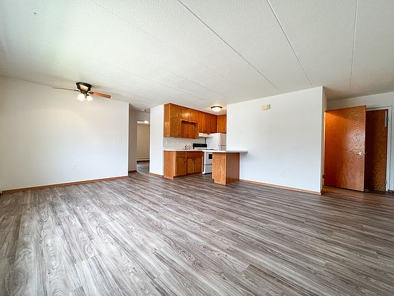 5th image of 204 13th St NW #10